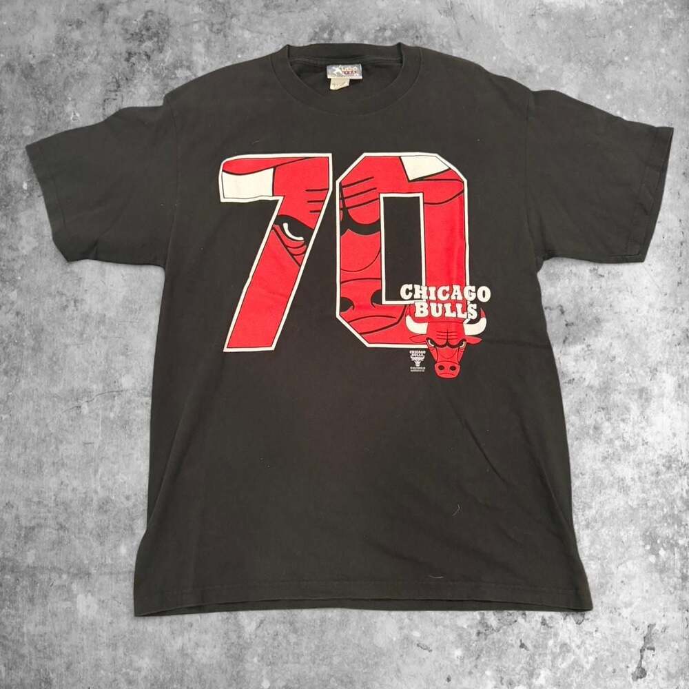 Vintage 90s Lee Sport Chicago Bulls 70 Wins T-Shirt